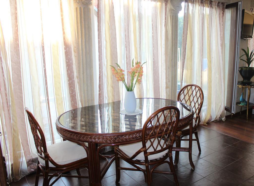 Columba Livia Guesthouse Palanga Habitación foto